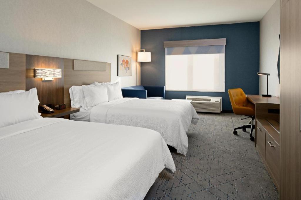 Holiday Inn Express & Suites Albany Airport Area - Latham By Ihg Bagian luar foto