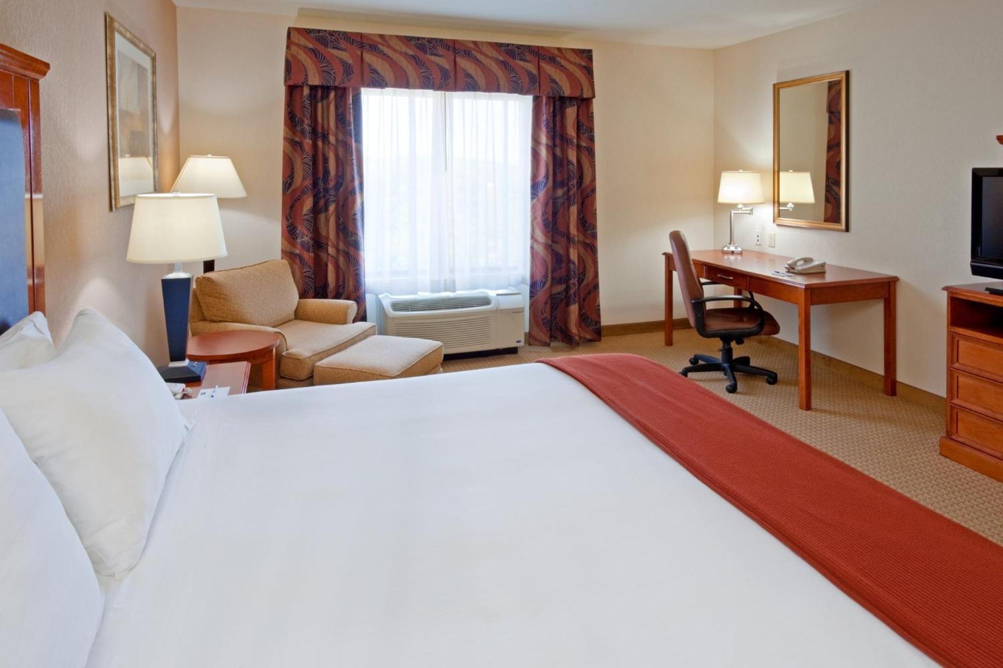 Holiday Inn Express & Suites Albany Airport Area - Latham By Ihg Bagian luar foto